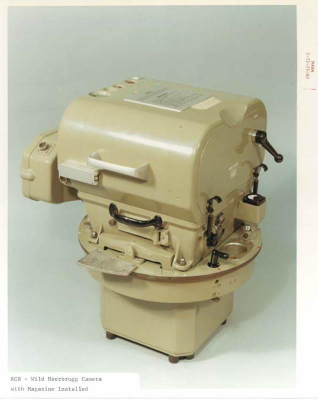 05-S-72-33180_camera