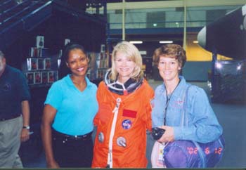 McDougle, Candice Bergen, and Eileen Collins at JSC B9 interview/photo shoot