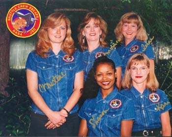 STS-78 had the first and only all female suit tech crew! Pictured l to r sitting: McDougle (Crew Chief) and Kari Reuter, standing: Christine Stewart, Monica Golden, Terri McKinney.