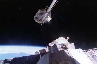 Mir 18 spacewalk
